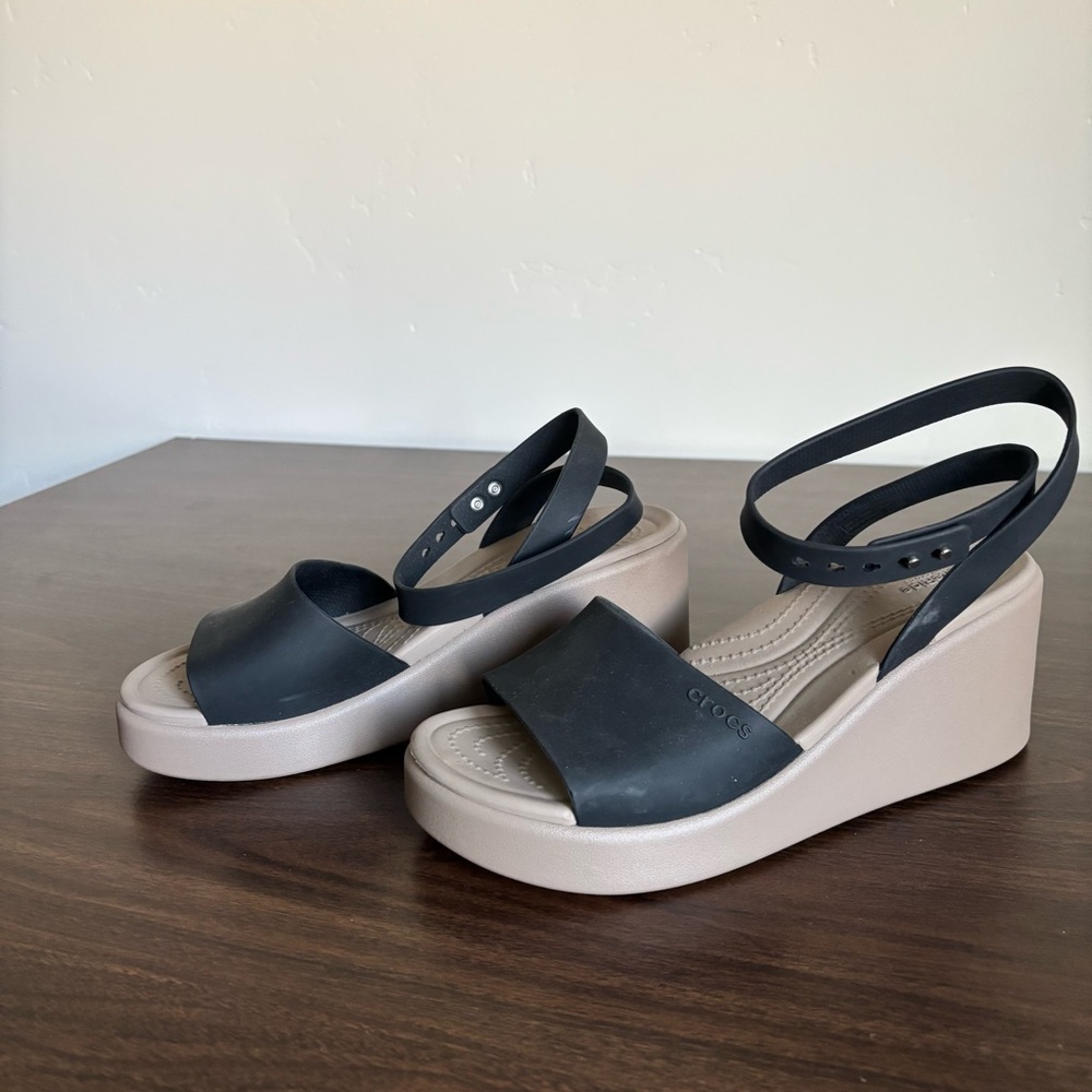 CROCS Women's Black and Cream Wedge Sandals size 8